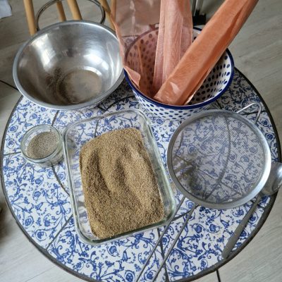 Élimination des débris et récupération des précieuses semences